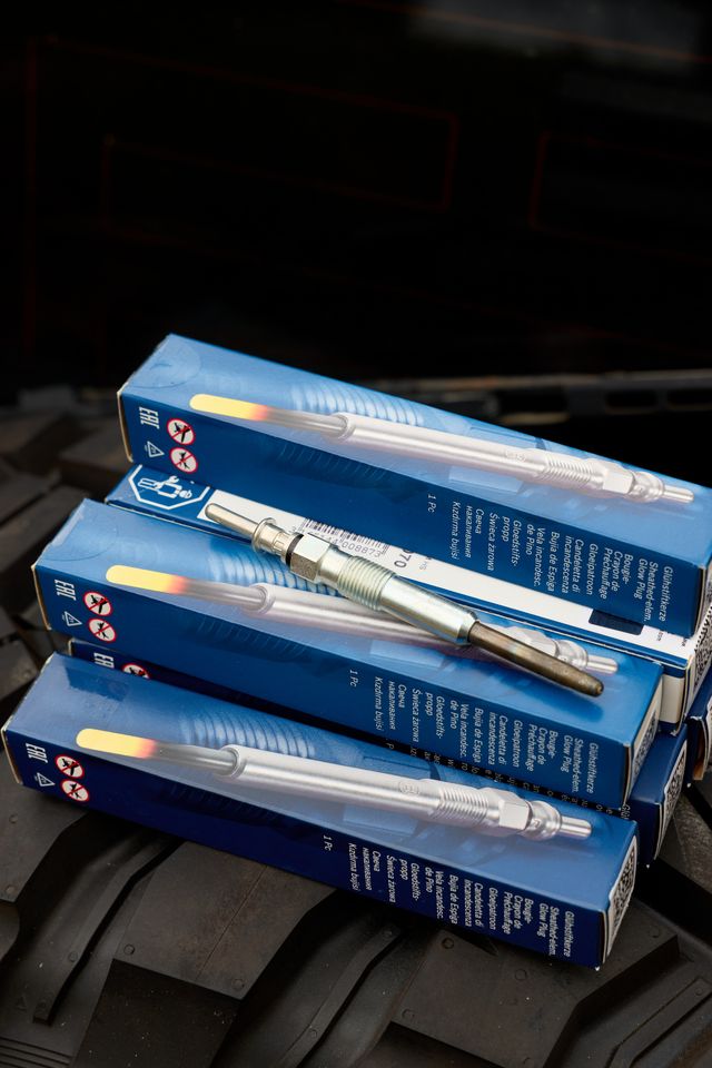 BMW M57 Glow Plug for M57N & M57N2 - Bosch 12237786869 (Set of 6)